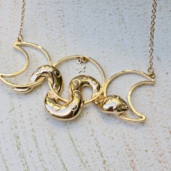 Silver Moon Creations ✦ Gold Triple Moon Snake Pendant ✦ Witchy Necklace NWT - Picture 8 of 10